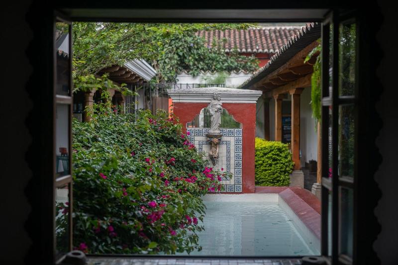 Barbaras Boutique Hostel image