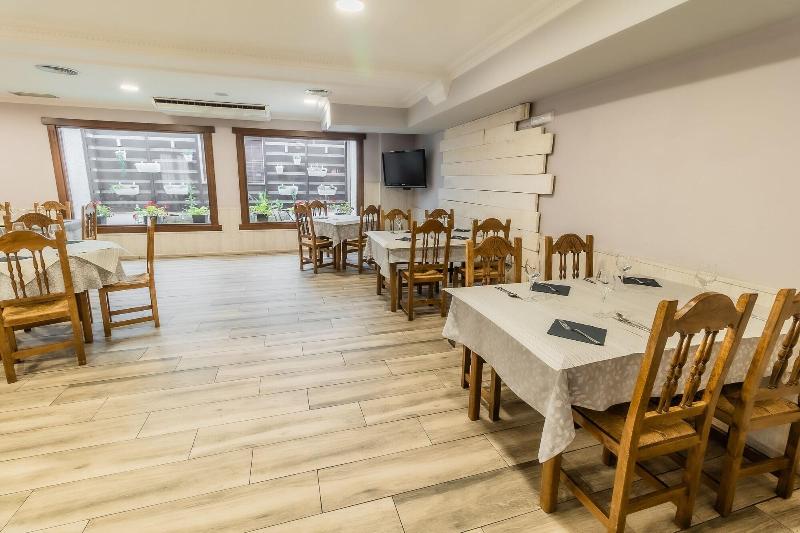 Hostal El Bomba image