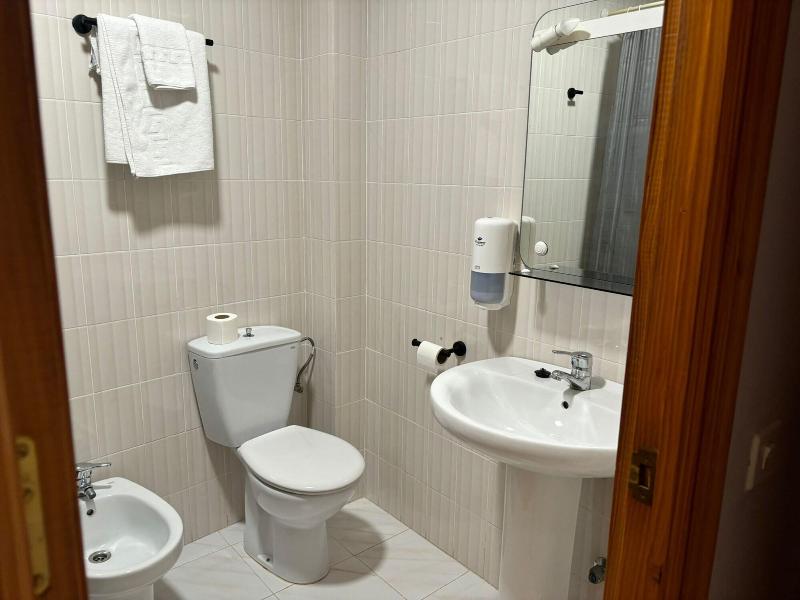 Hostal El Bomba image