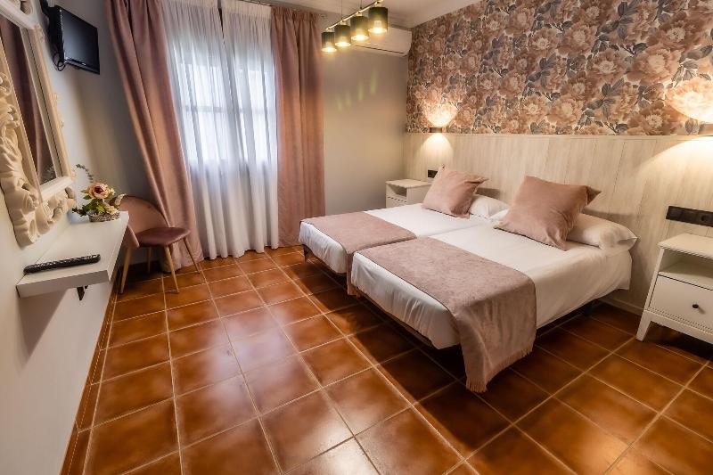 Hostal El Bomba image