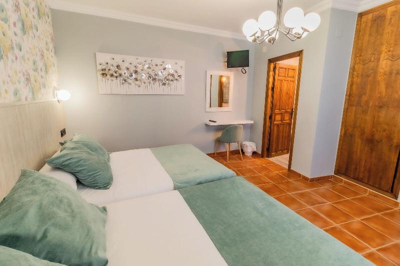 Hostal El Bomba image