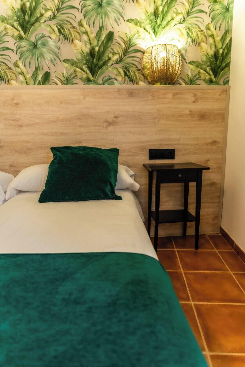 Hostal El Bomba image