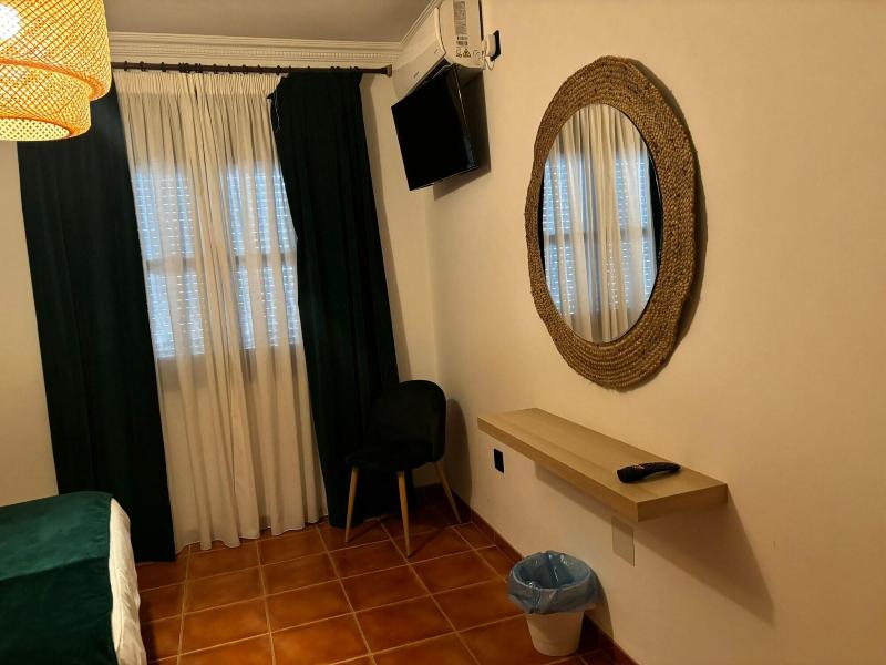 Hostal El Bomba image