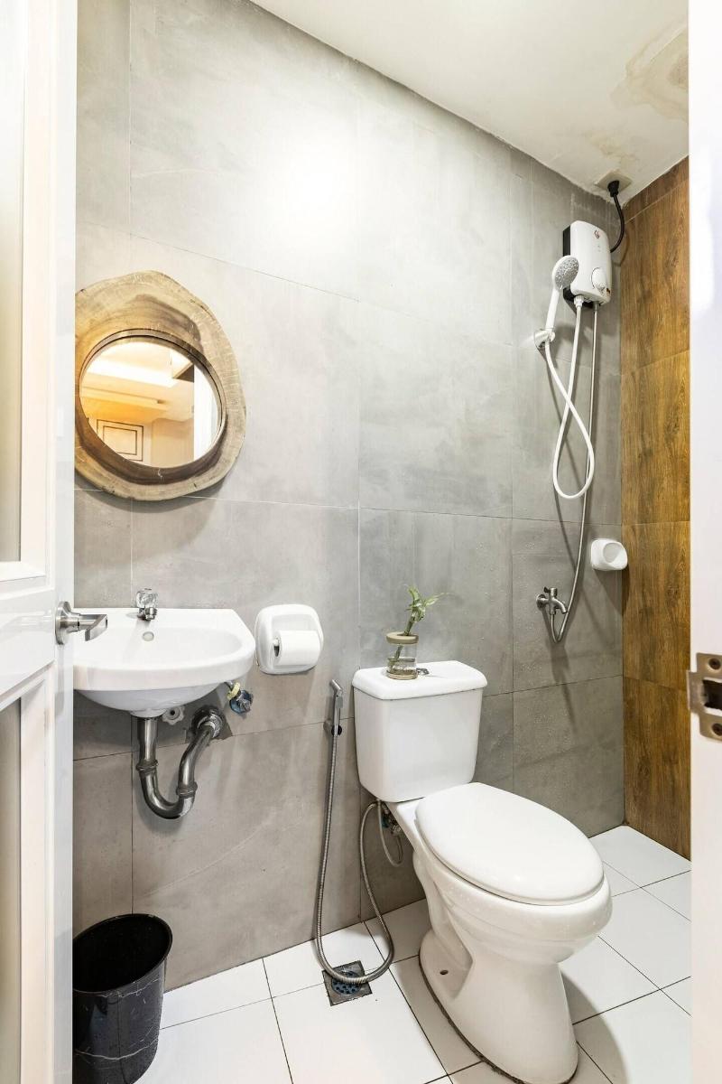 Rain Airport Bnb image