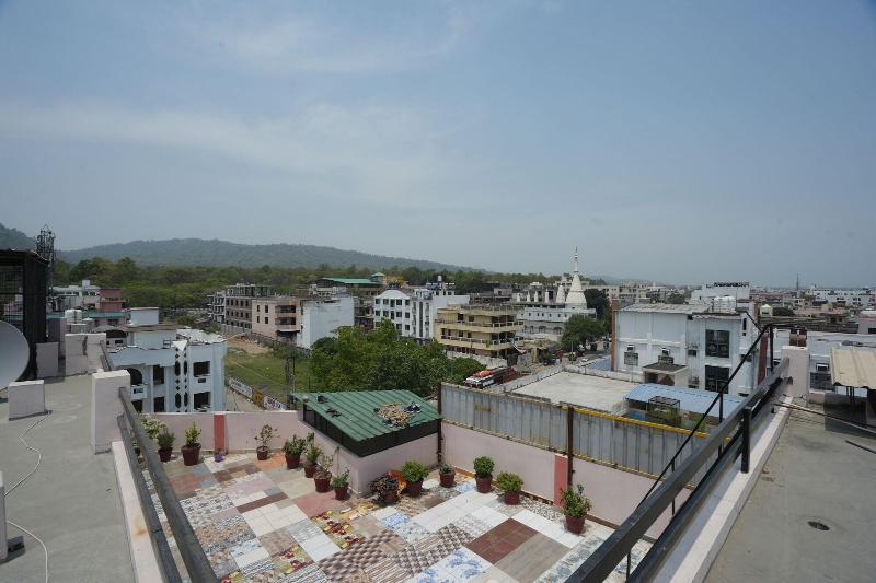 Sjh Venkatesh image