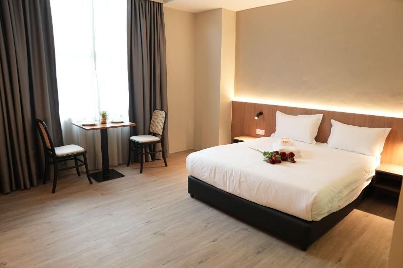 Roxy Hotel Aiman image