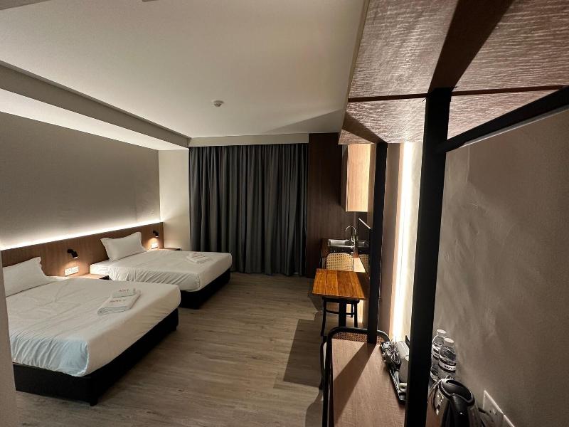 Roxy Hotel Aiman image