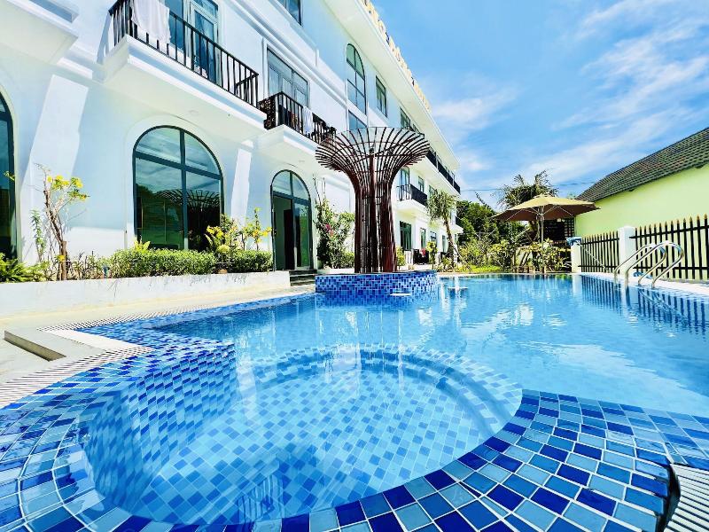 D Ng A A Ng Hotel image