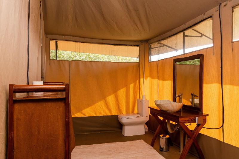 Mtito Safari Camp image