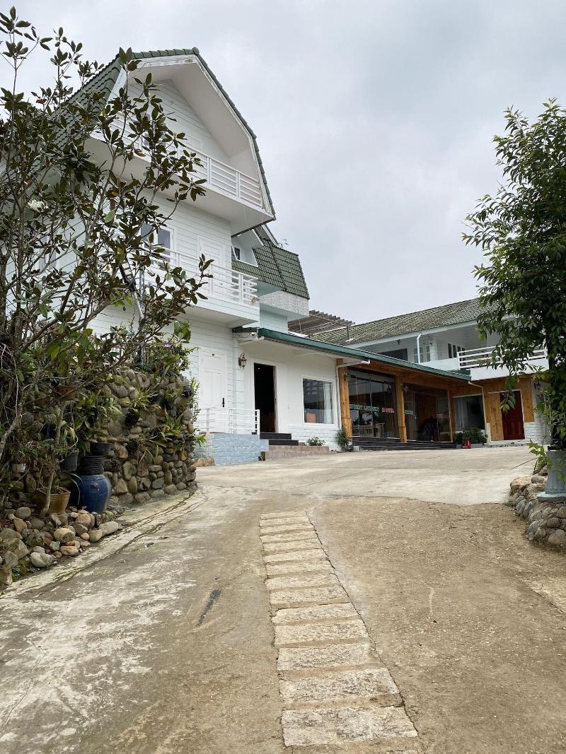 Cherry Luxury Hotel image