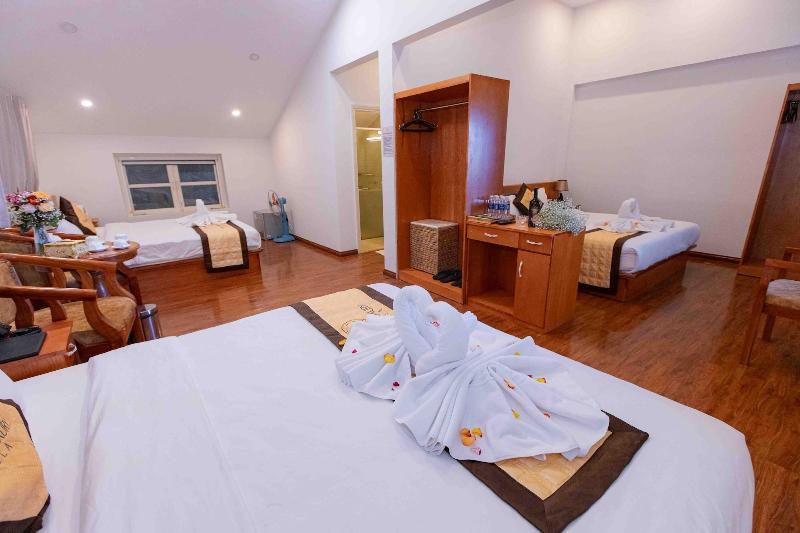 Cherry Luxury Hotel image