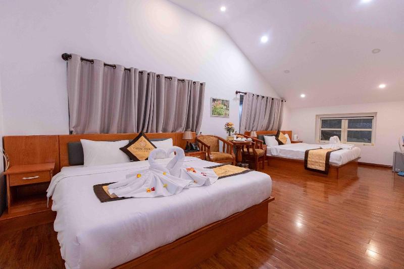 Cherry Luxury Hotel image