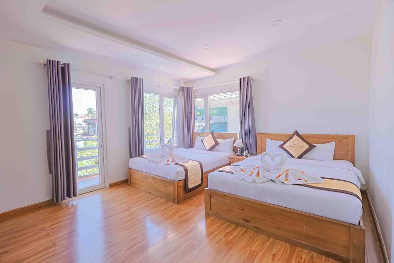 Cherry Luxury Hotel image