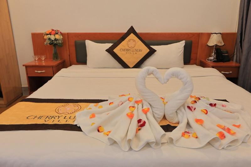 Cherry Luxury Hotel image