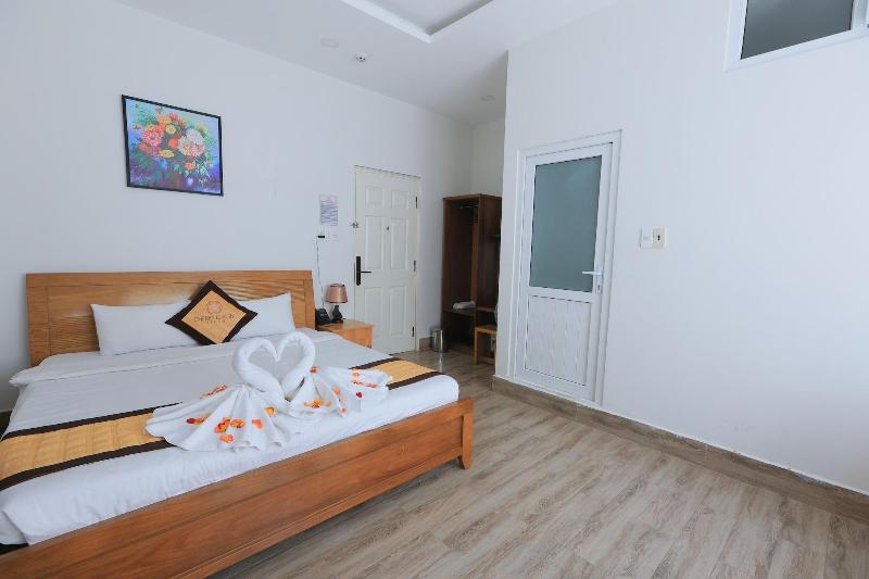 Cherry Luxury Hotel image