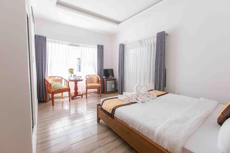 Cherry Luxury Hotel image