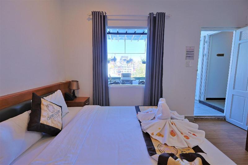 Cherry Luxury Hotel image