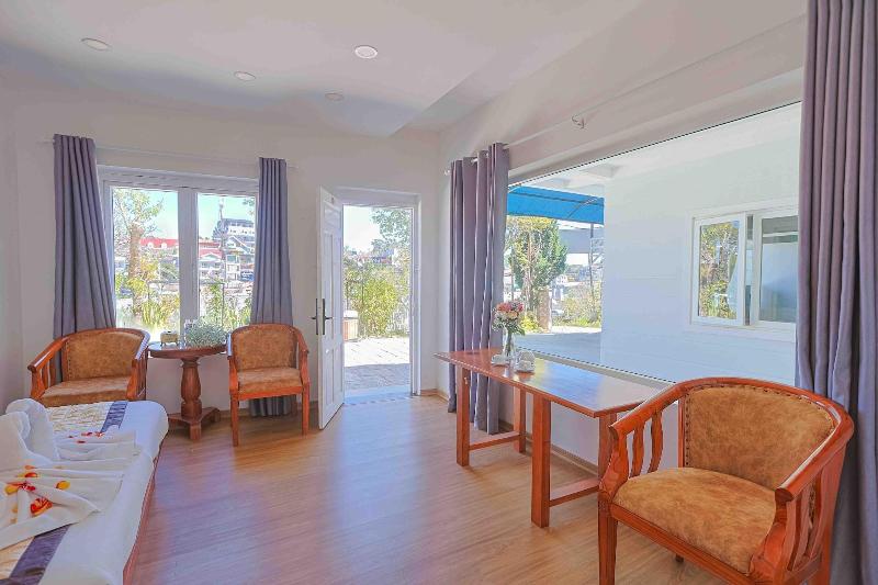 Cherry Luxury Hotel image
