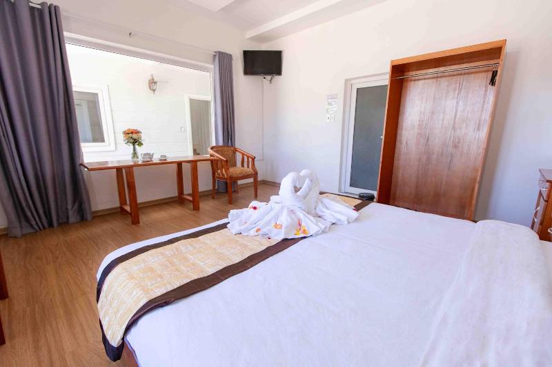 Cherry Luxury Hotel image