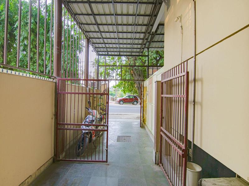 Fabhotel Ashok Vihar image