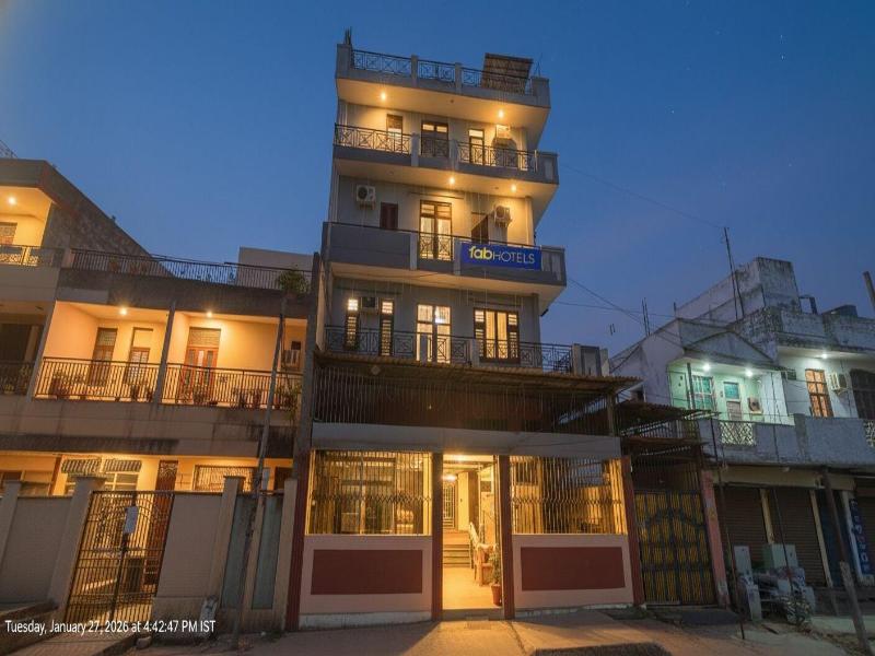 Fabhotel Ashok Vihar image