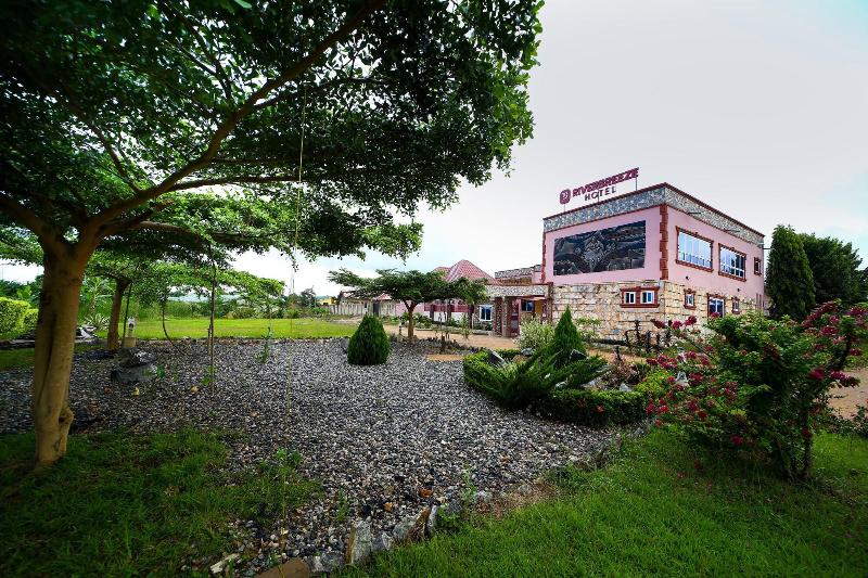 Riverbreeze Hotel