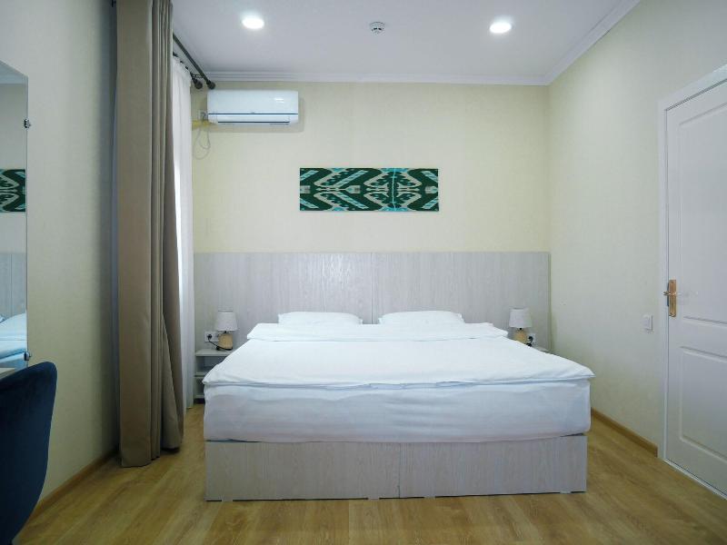 Oasis Boutique Hotel image