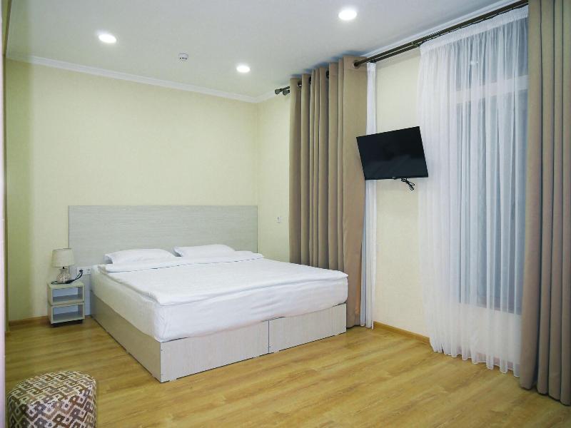 Oasis Boutique Hotel image
