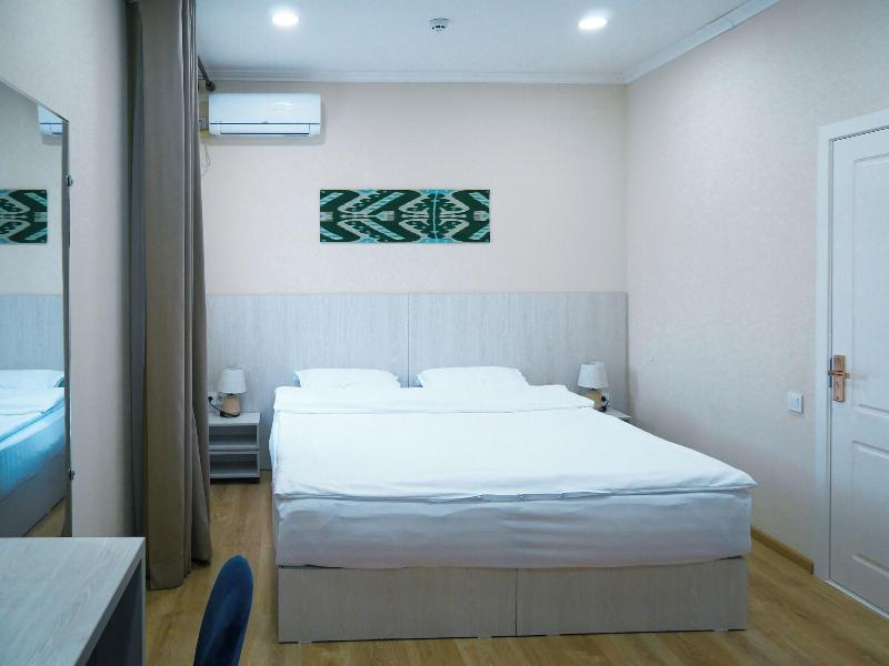 Oasis Boutique Hotel image