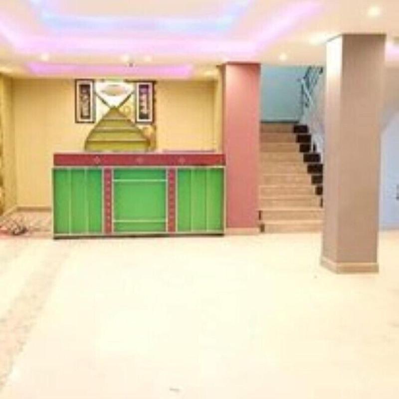 Iconic Hotel Restaurant image