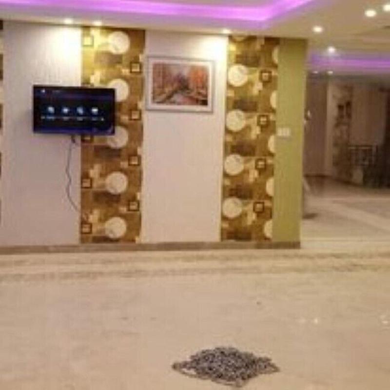 Iconic Hotel Restaurant image