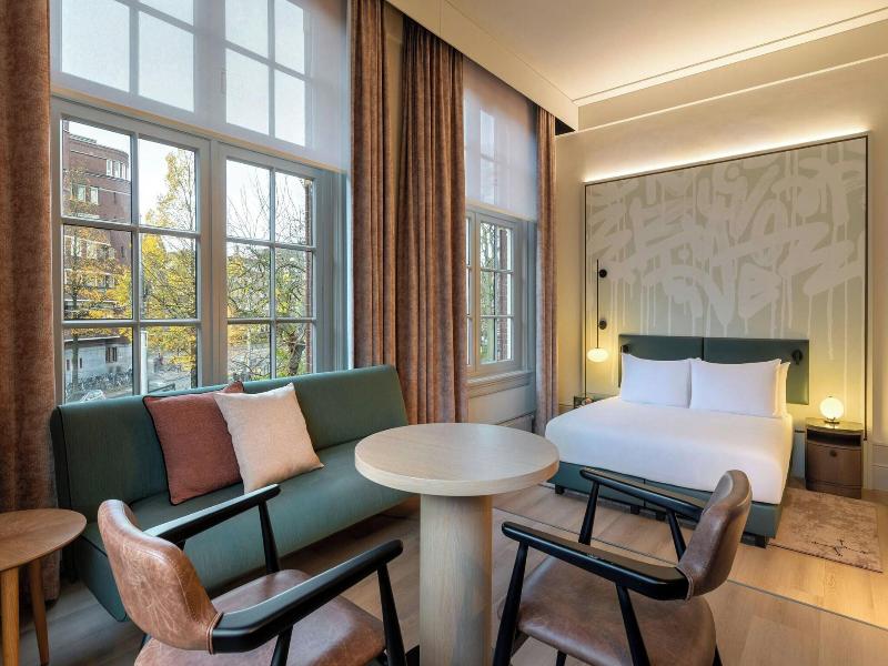 College Hotel Amsterdam, Autograph Collection image