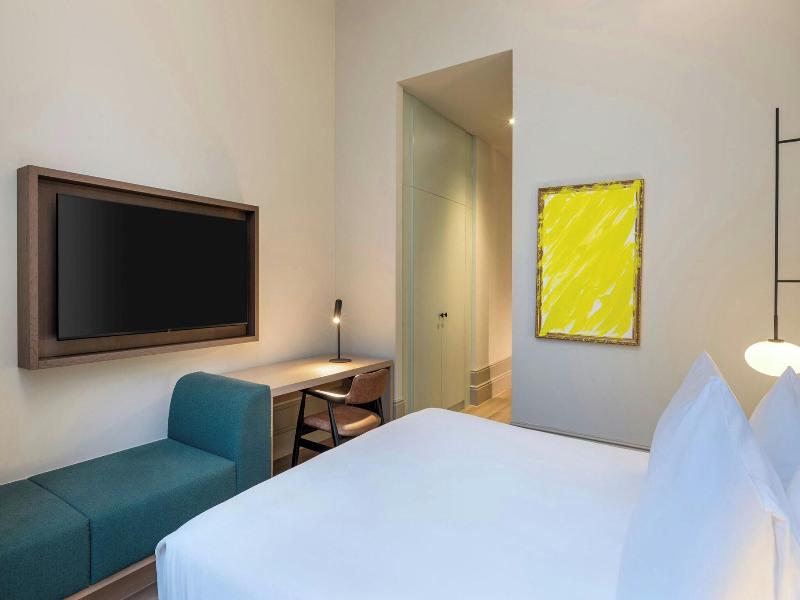 College Hotel Amsterdam, Autograph Collection image