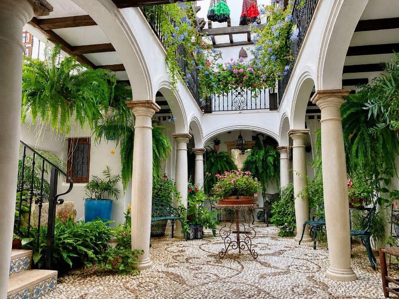 Casa Del Patio Boutique Apartments image