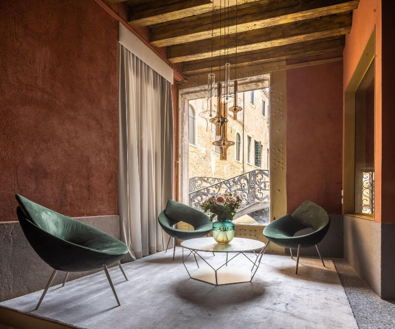 Ninfea Luxury Suites image