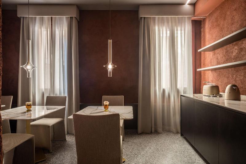 Ninfea Luxury Suites image