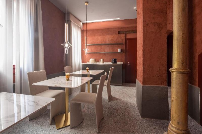 Ninfea Luxury Suites image