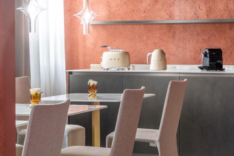 Ninfea Luxury Suites image