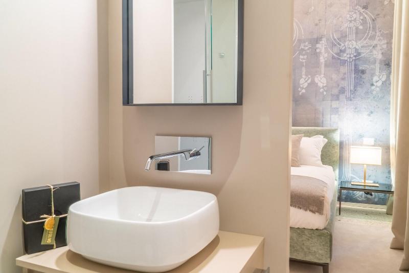 Ninfea Luxury Suites image