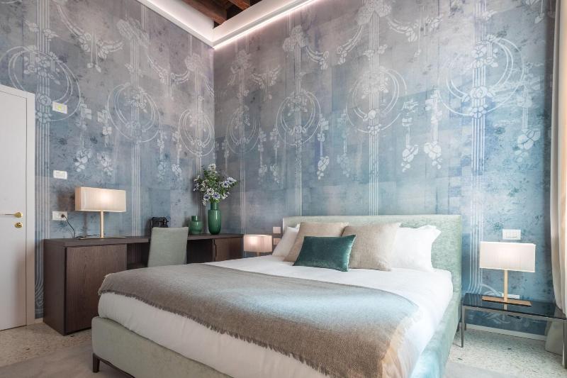 Ninfea Luxury Suites image