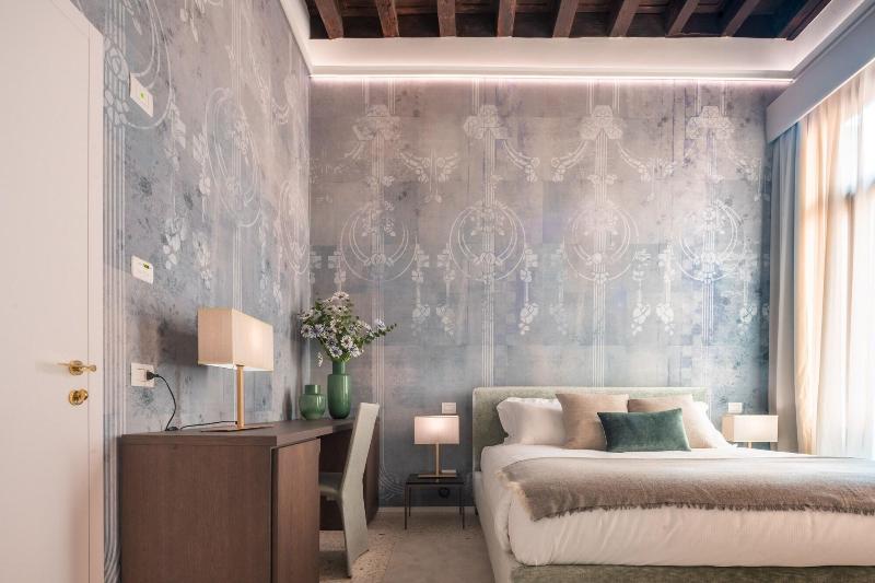 Ninfea Luxury Suites image