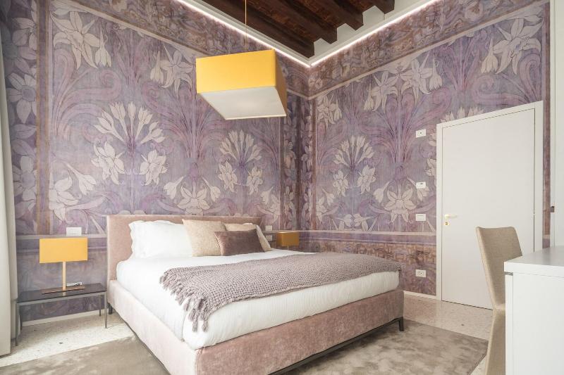 Ninfea Luxury Suites image