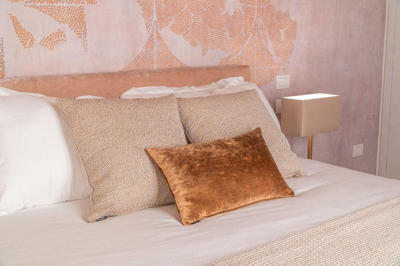 Ninfea Luxury Suites image