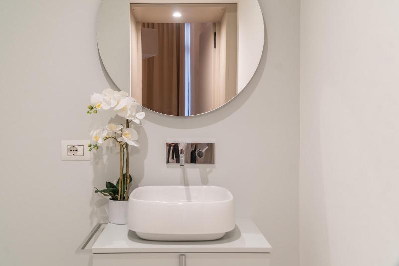Ninfea Luxury Suites image