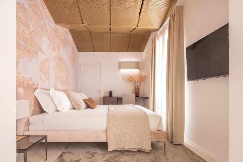 Ninfea Luxury Suites image