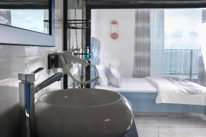 Blueay Butik Otel image