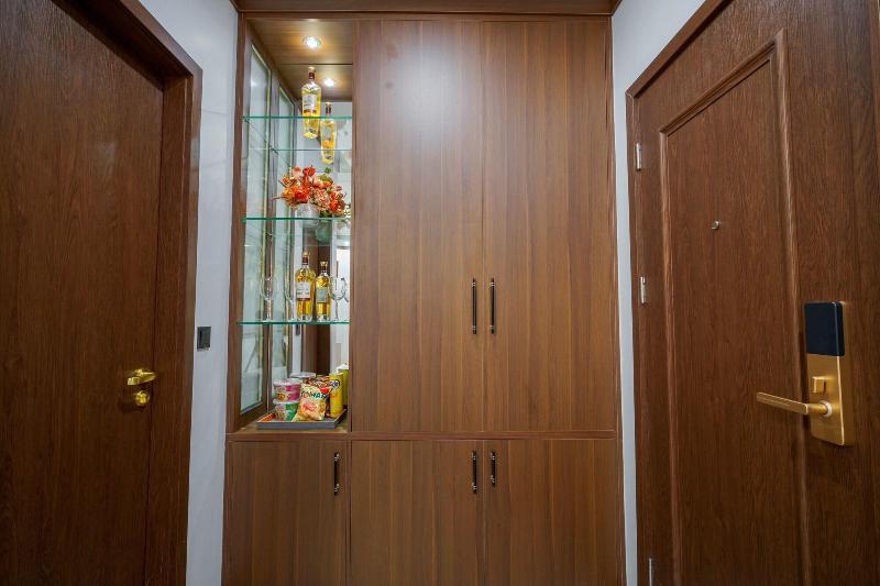 Sunland Halong Hotel And Restaurant image