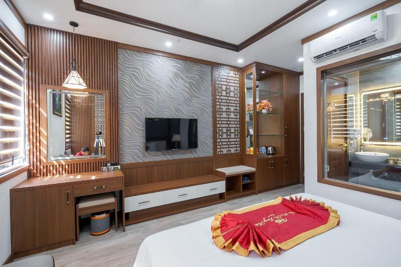 Sunland Halong Hotel And Restaurant image