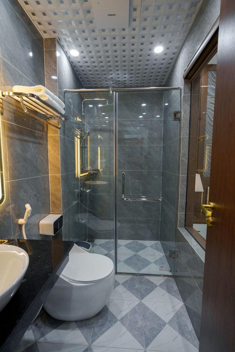 Sunland Halong Hotel And Restaurant image