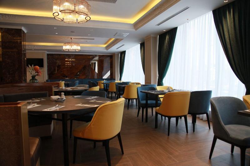 Sofia International Hotell image